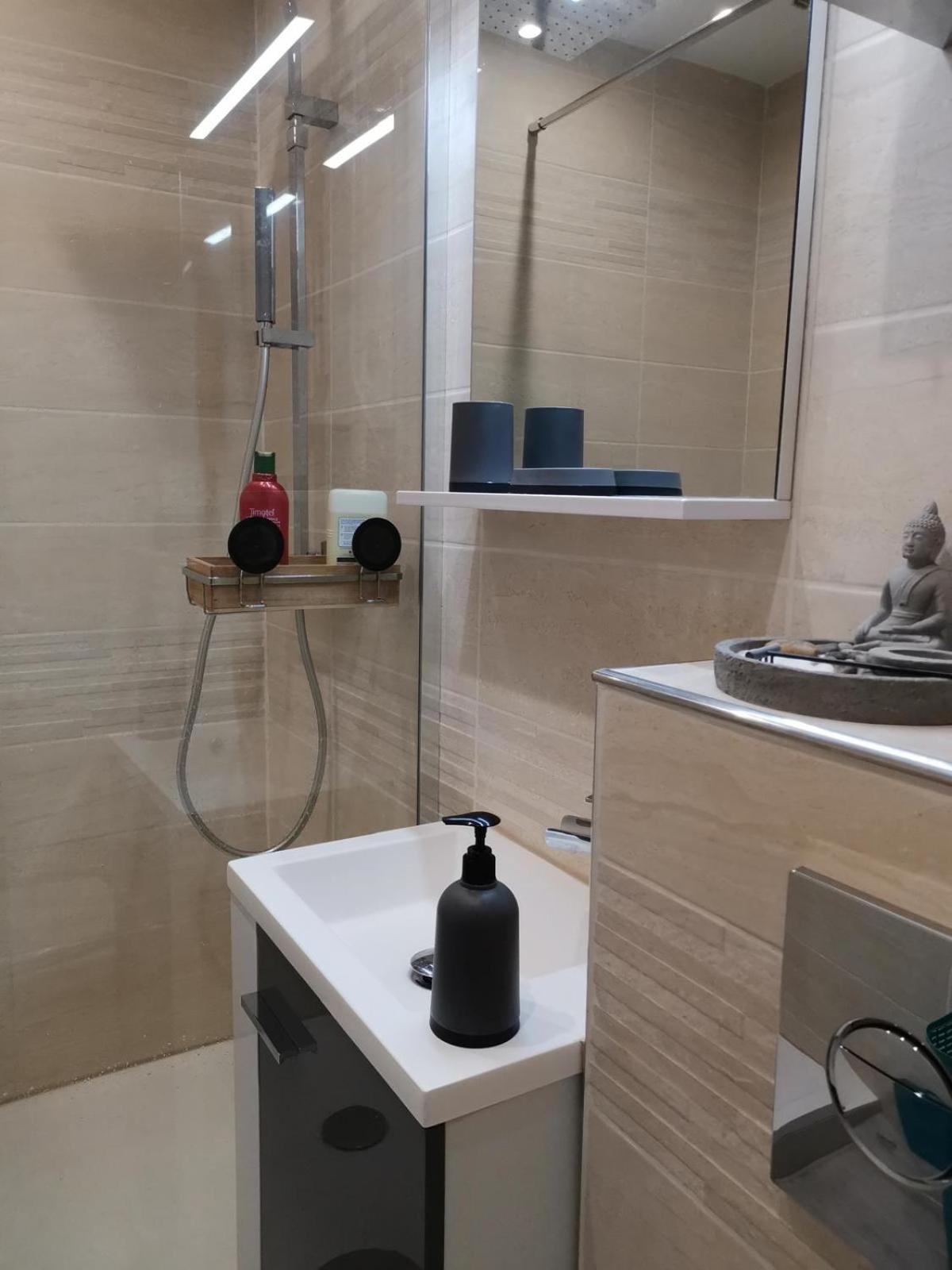Appartement Vue Mer,Acces Direct Plage,Fibre,Clim,Parking Public Gratuit เลอบาร์กาแรส ภายนอก รูปภาพ