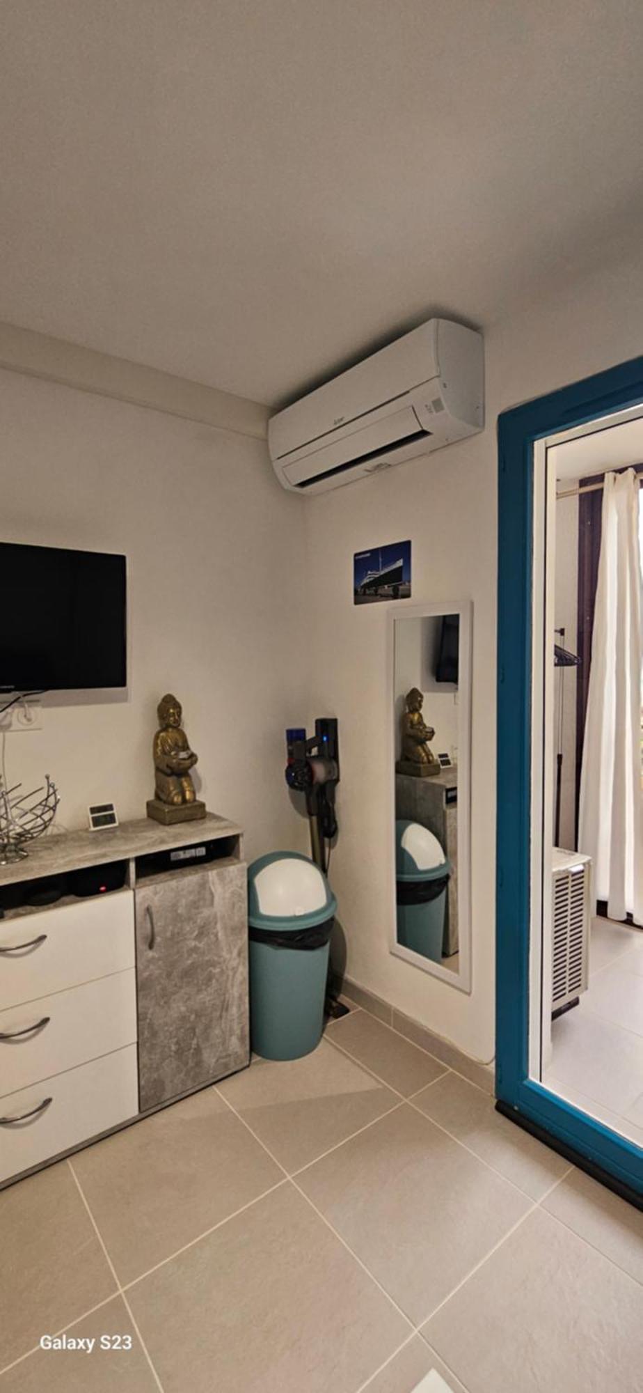 Appartement Vue Mer,Acces Direct Plage,Fibre,Clim,Parking Public Gratuit เลอบาร์กาแรส ภายนอก รูปภาพ